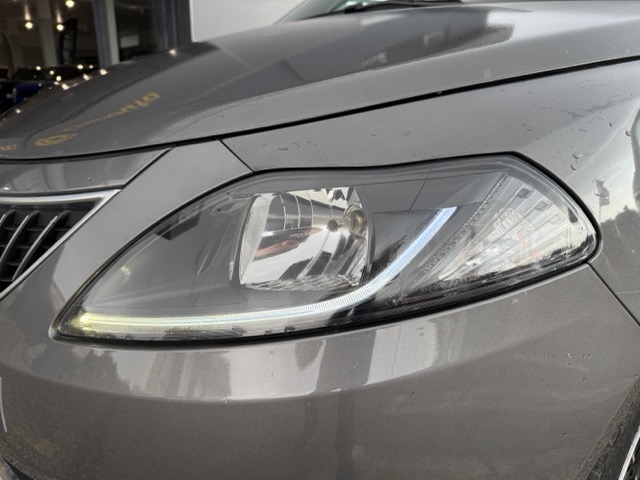 Lancia Ypsilon 1.0 firefly hybrid Gold Plus s&s 70cv - immagine 4