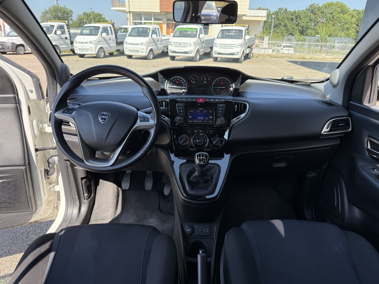 Lancia Ypsilon Bianca 1.0 firefly hybrid Gold s&s 70cv - immagine 14