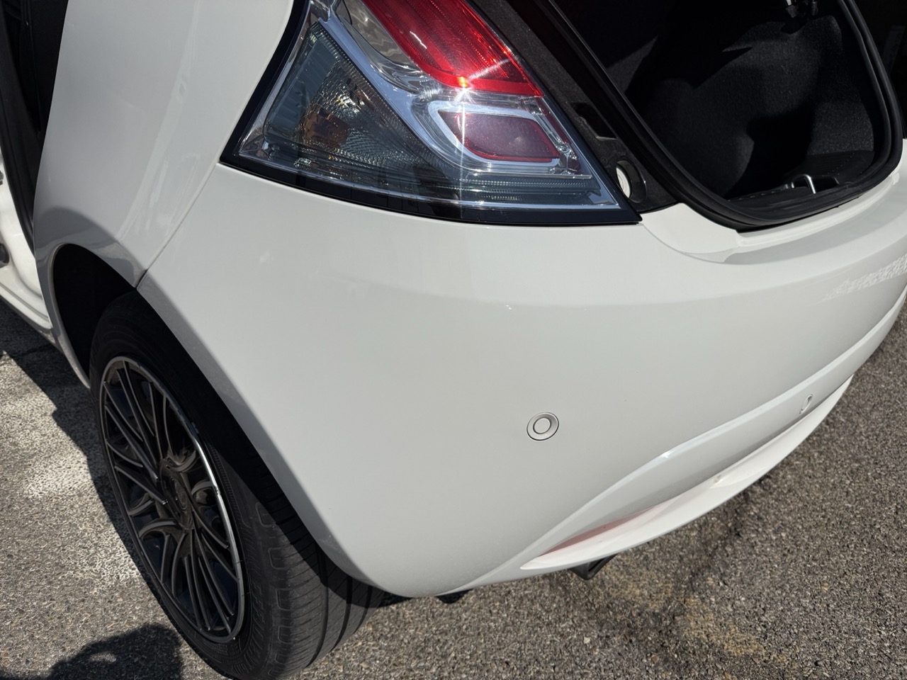 Lancia Ypsilon Bianca 1.0 firefly hybrid Gold s&s 70cv - immagine 17