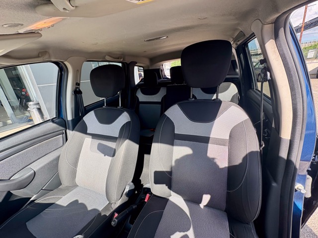 Dacia Duster 1.5 dci Prestige 4x4 s&s 110cv my16 - immagine 10